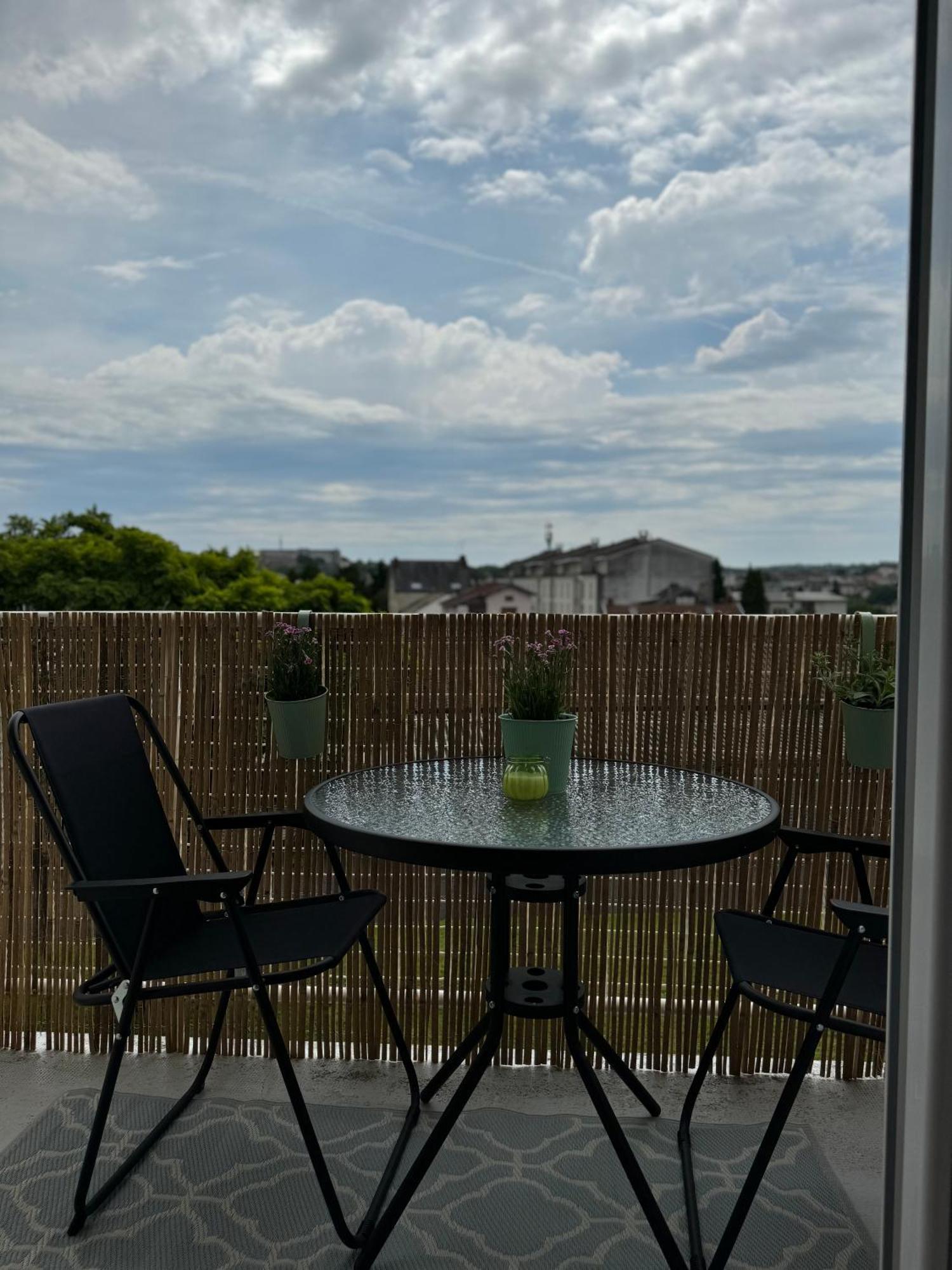 Appartement Chaleureux Et Spacieux T3 Limoges Kültér fotó