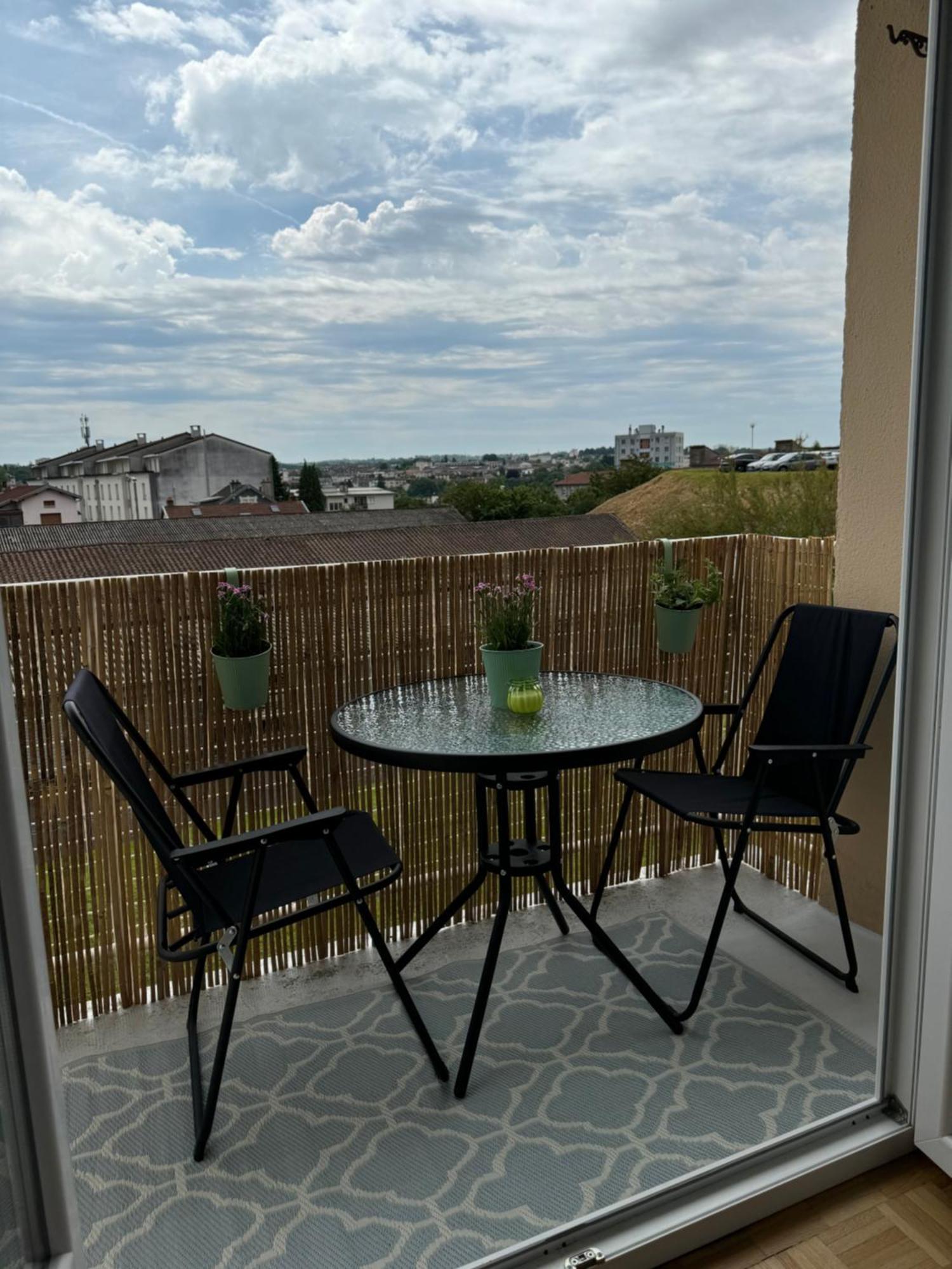 Appartement Chaleureux Et Spacieux T3 Limoges Kültér fotó